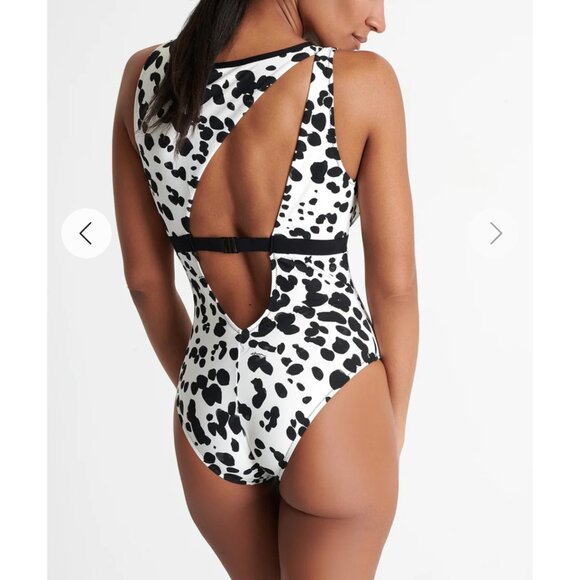 SHAN Black and White One Piece Swimsuit - Picture 2 of 12